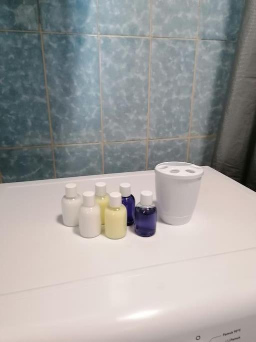 Cozy 1-Bdrm Apt In Dubec, Ideal For Work Or Study Sesvete Kültér fotó