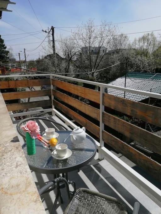 Cozy 1-Bdrm Apt In Dubec, Ideal For Work Or Study Sesvete Kültér fotó