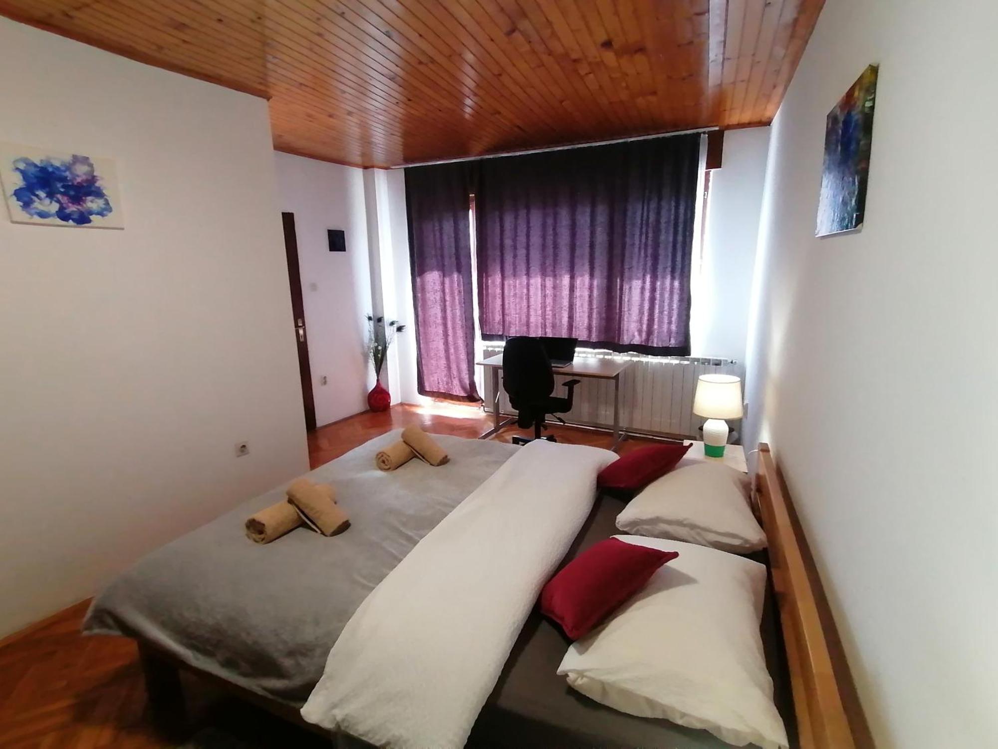 Cozy 1-Bdrm Apt In Dubec, Ideal For Work Or Study Sesvete Kültér fotó