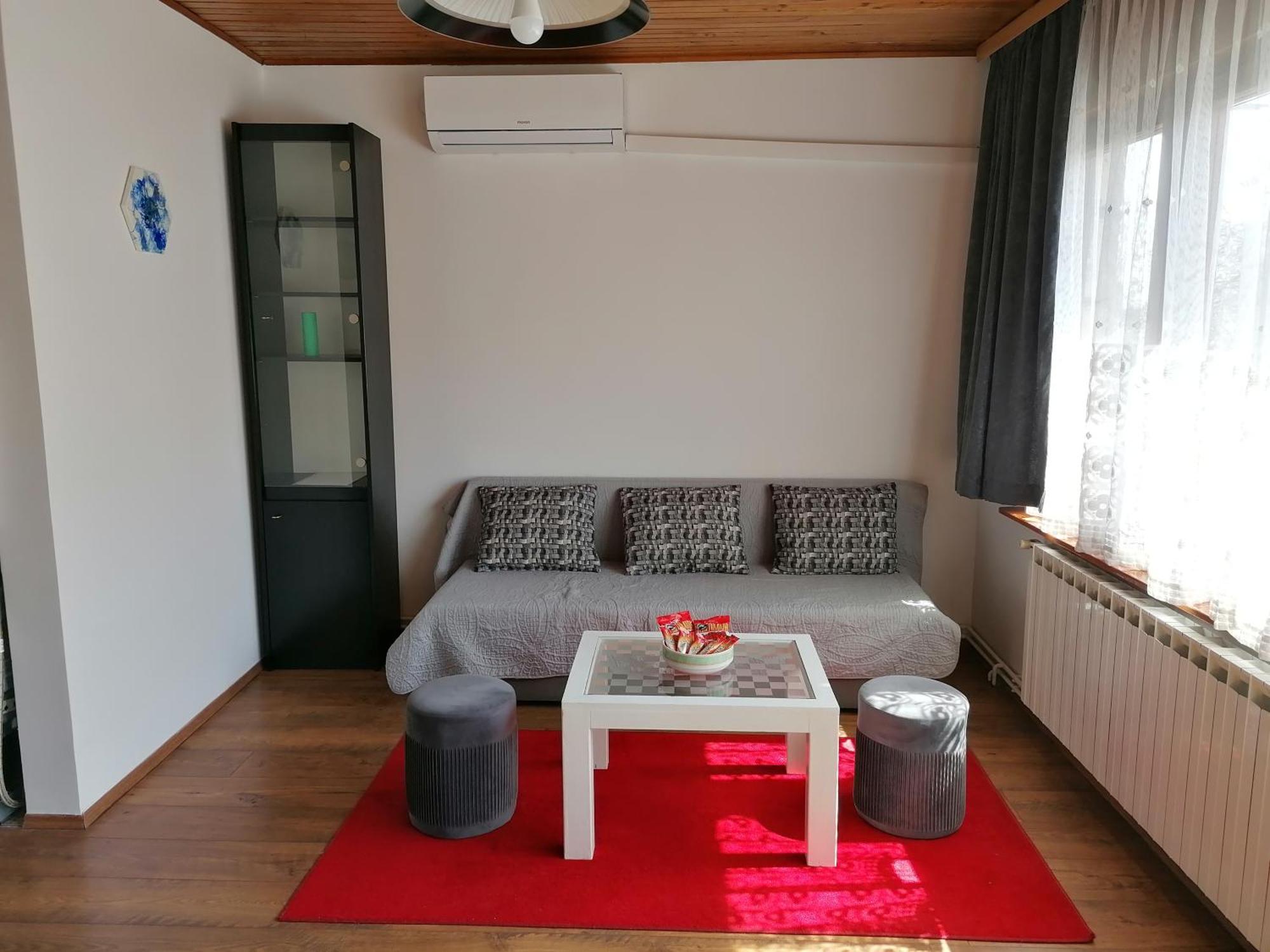 Cozy 1-Bdrm Apt In Dubec, Ideal For Work Or Study Sesvete Kültér fotó