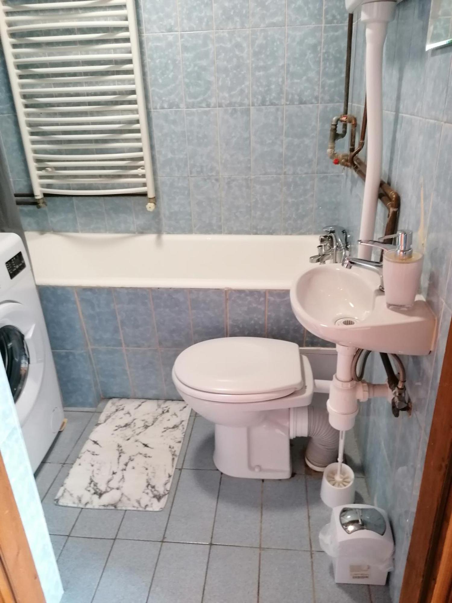 Cozy 1-Bdrm Apt In Dubec, Ideal For Work Or Study Sesvete Kültér fotó